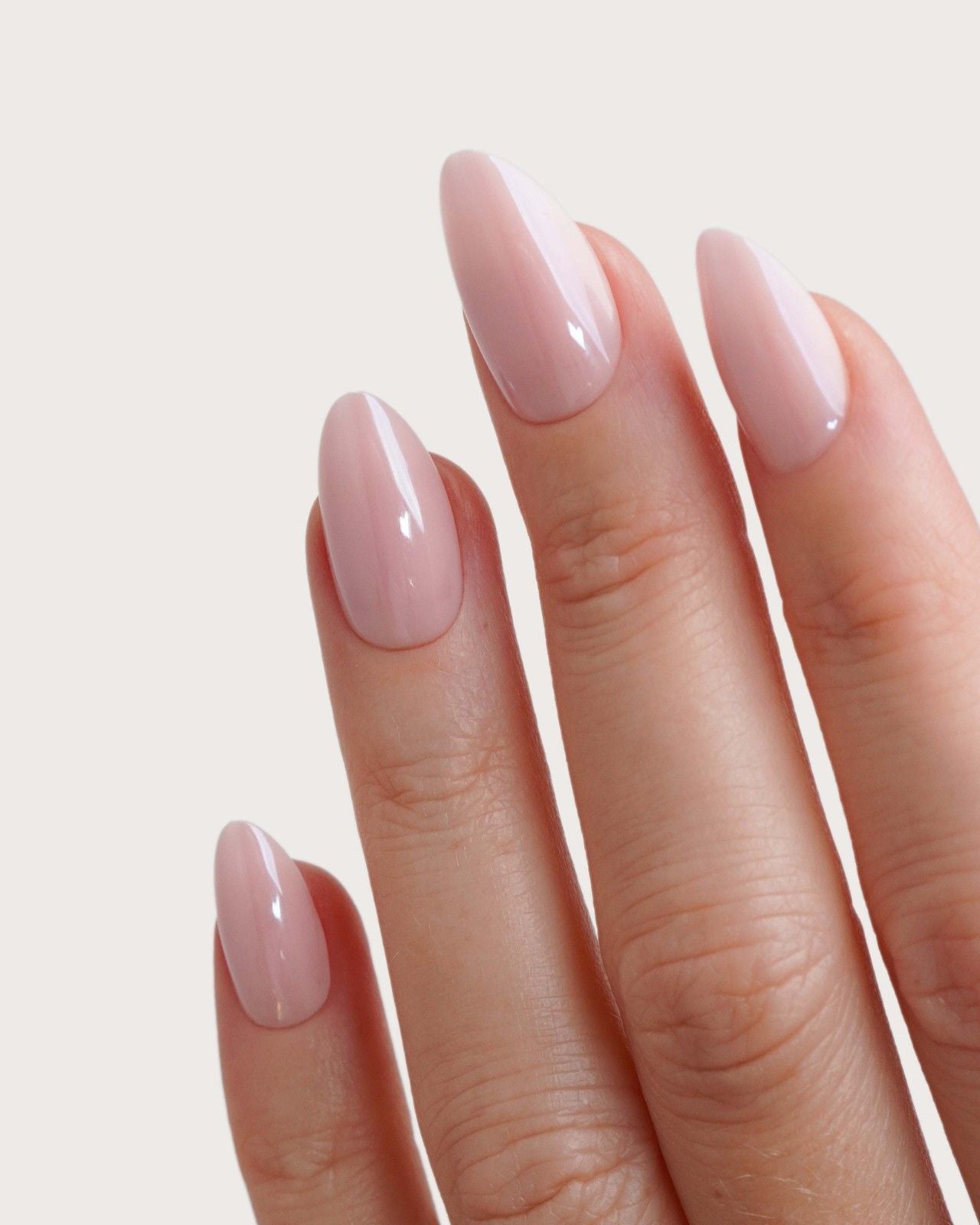 doonails-jetset-short-almond-soft-gel-press-ons image 2