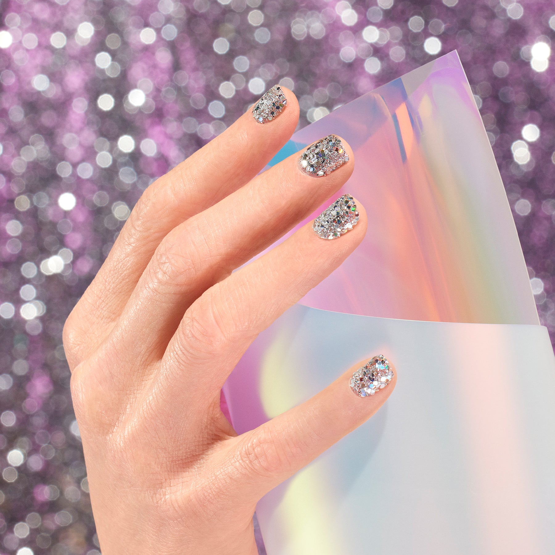 manucurist-holo-pailletten-biologisch-abbaubarer-nagelglitzer image 2
