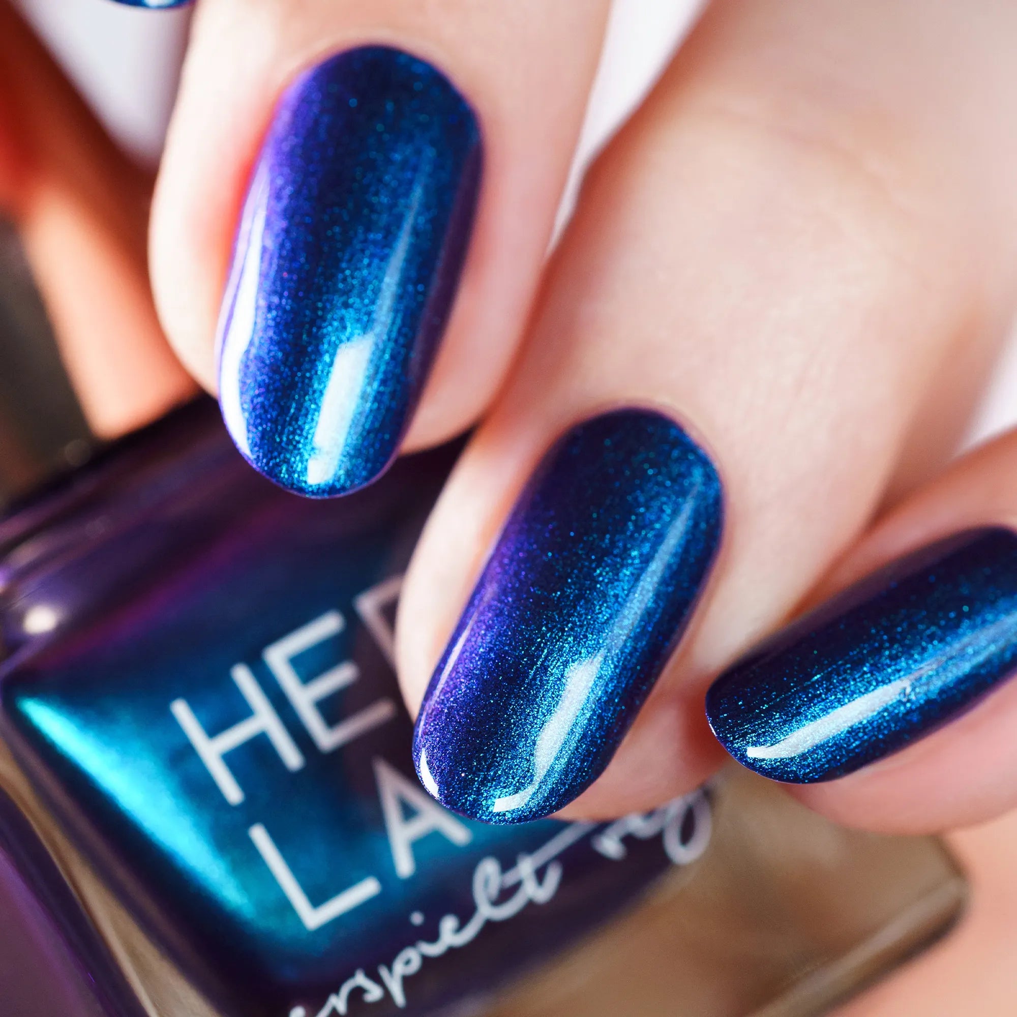 herzlack-hexenschatten-multichrome-veganer-nagellack-11-ml image 2