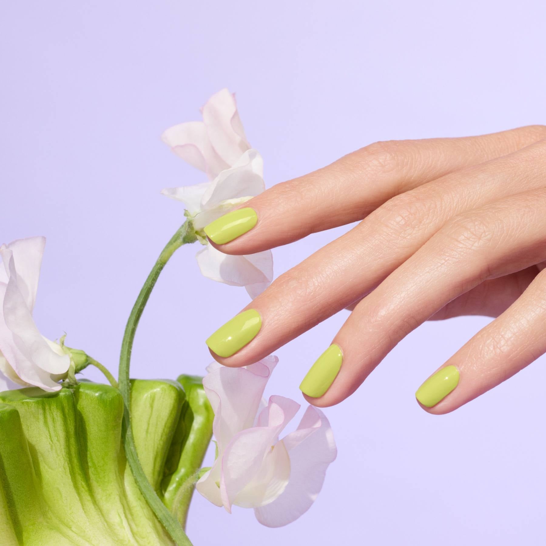 manucurist-green-nagellack-lime-anisgr-n-mit-gelb-untert-nen image 5