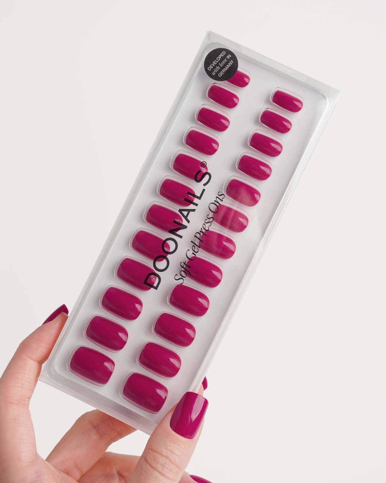 doonails-acai-berry-short-square-soft-gel-press-ons-beerenviolett image 3