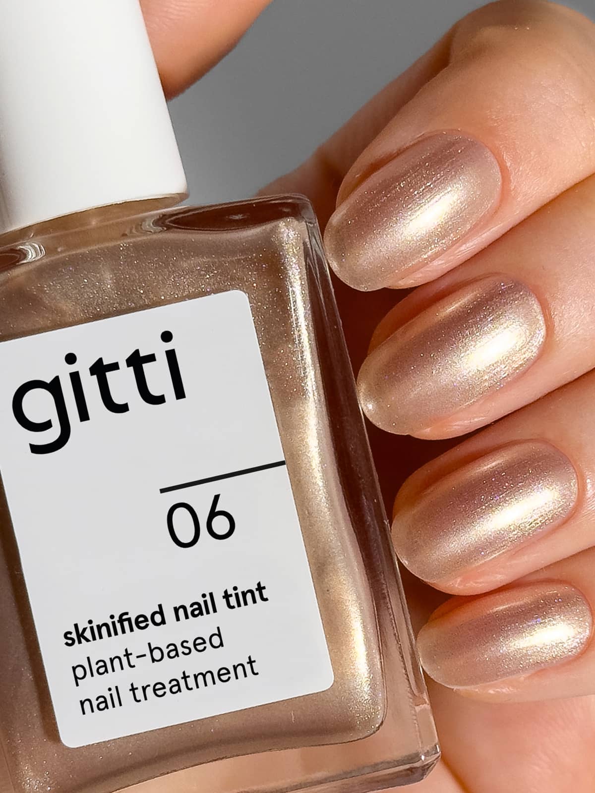 gitti-skinified-nail-tint-no-06-pflegelack-hell-champagnerbronze-mit-schimmer image 2