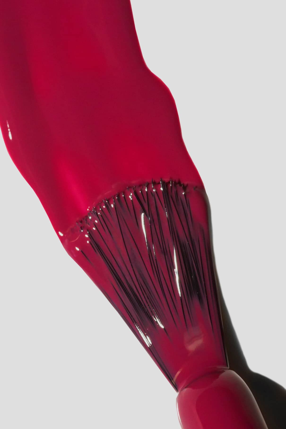 gitti-no-102-plant-based-nagellack-klassisches-rot image 4