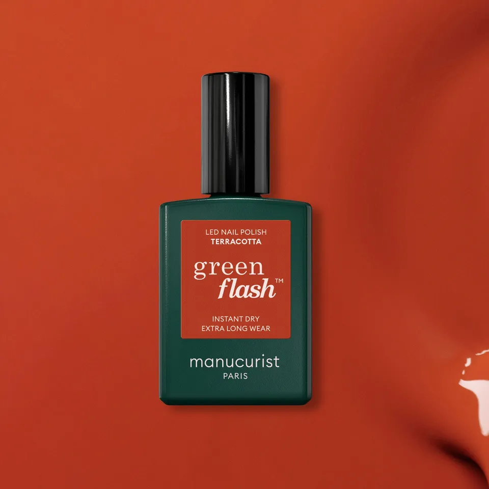 manucurist-green-flash-terracotta-semi-permanenter-nagellack-terrakotta-rot image 1