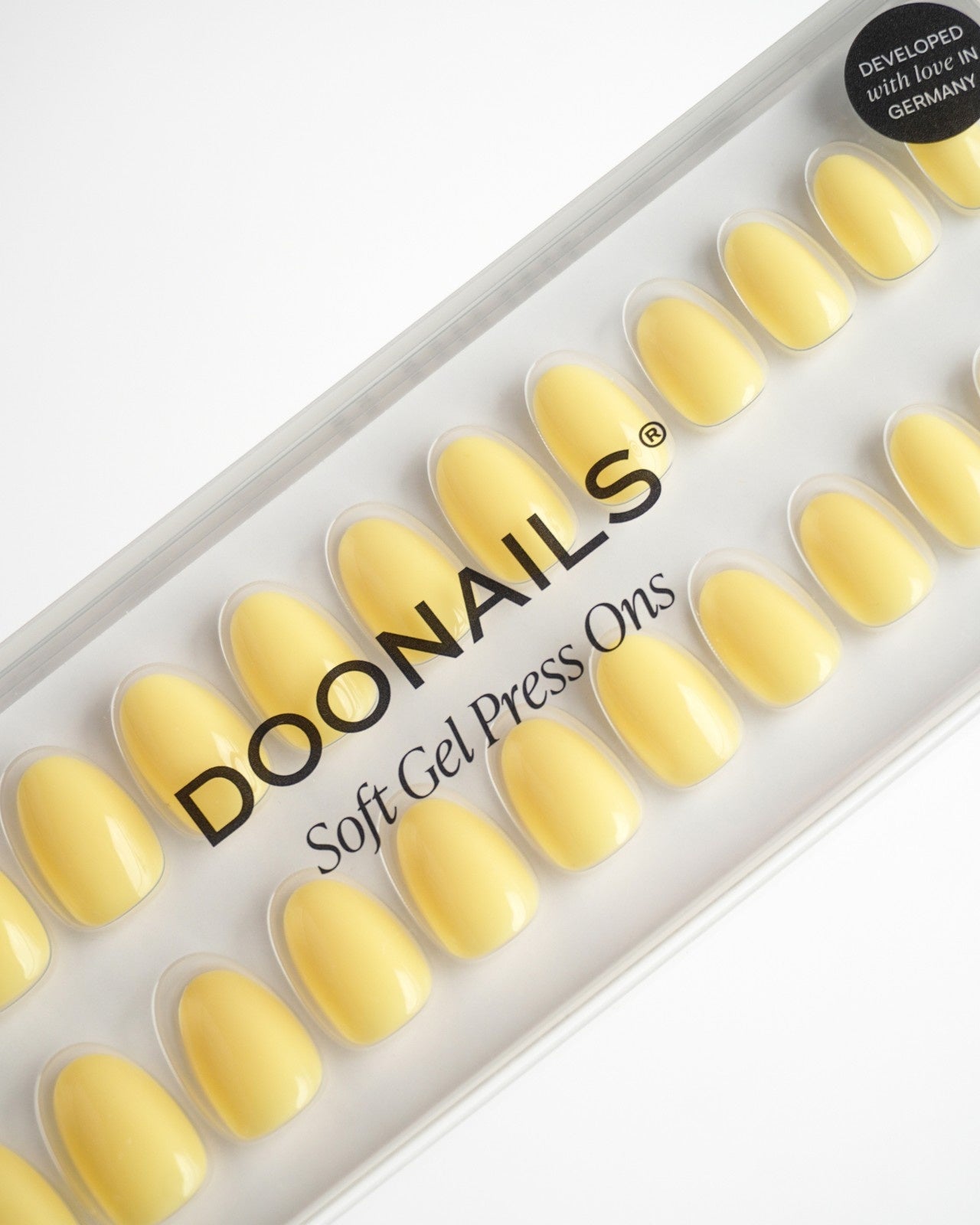 doonails-lemon-sorbet-short-round-soft-gel-press-ons-zitronen-gelb image 5