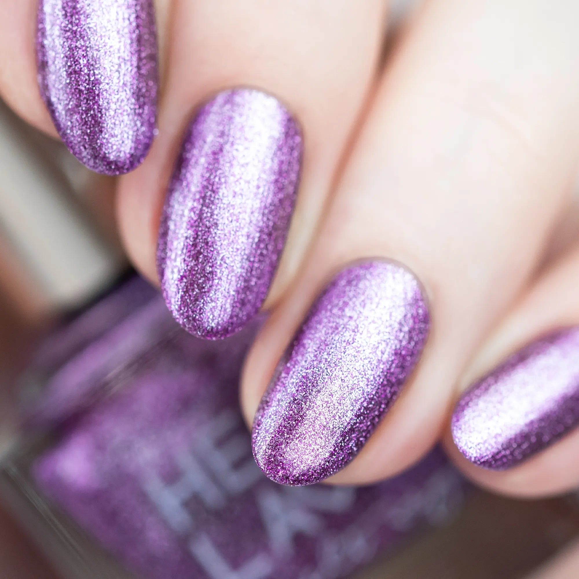herzlack-purpurnymphe-veganer-nagellack-metallic-lila-11ml image 4
