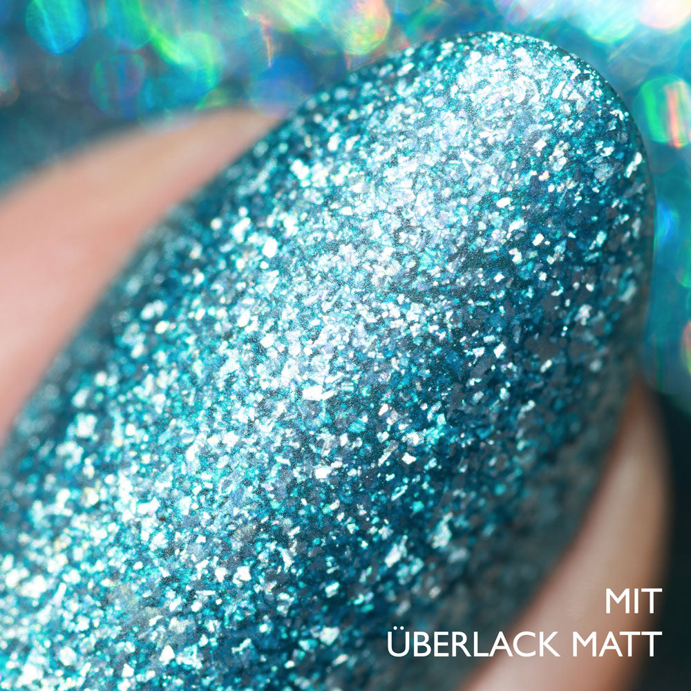 herzlack-aquamarin-holo-diamond-veganer-nagellack-11-ml image 5