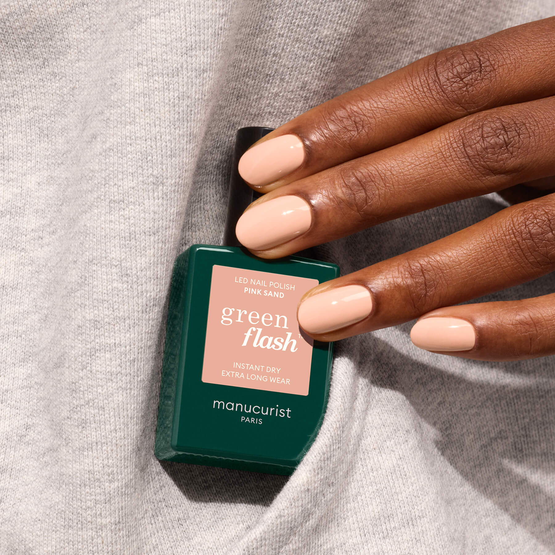 manucurist-green-flash-pink-sand-semi-permanenter-nagellack-beige image 4