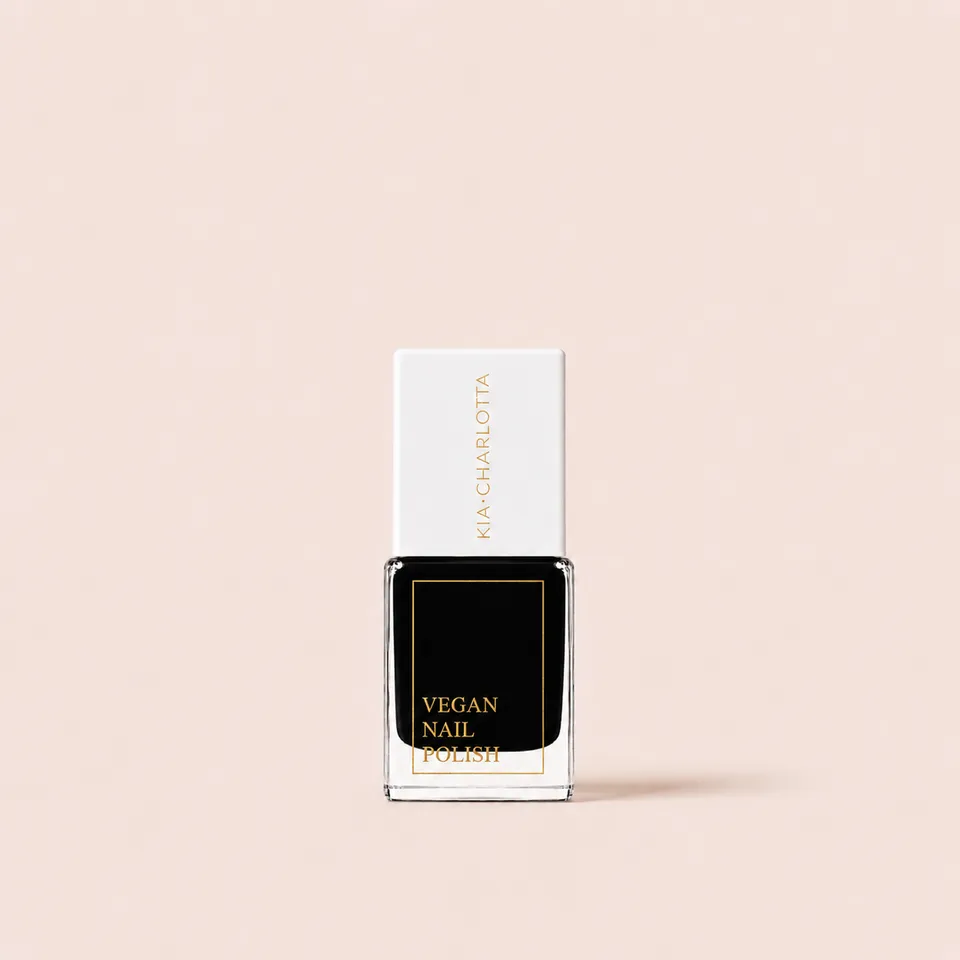 kia-charlotta-nagellack-a-brave-soul-schwarz image 1