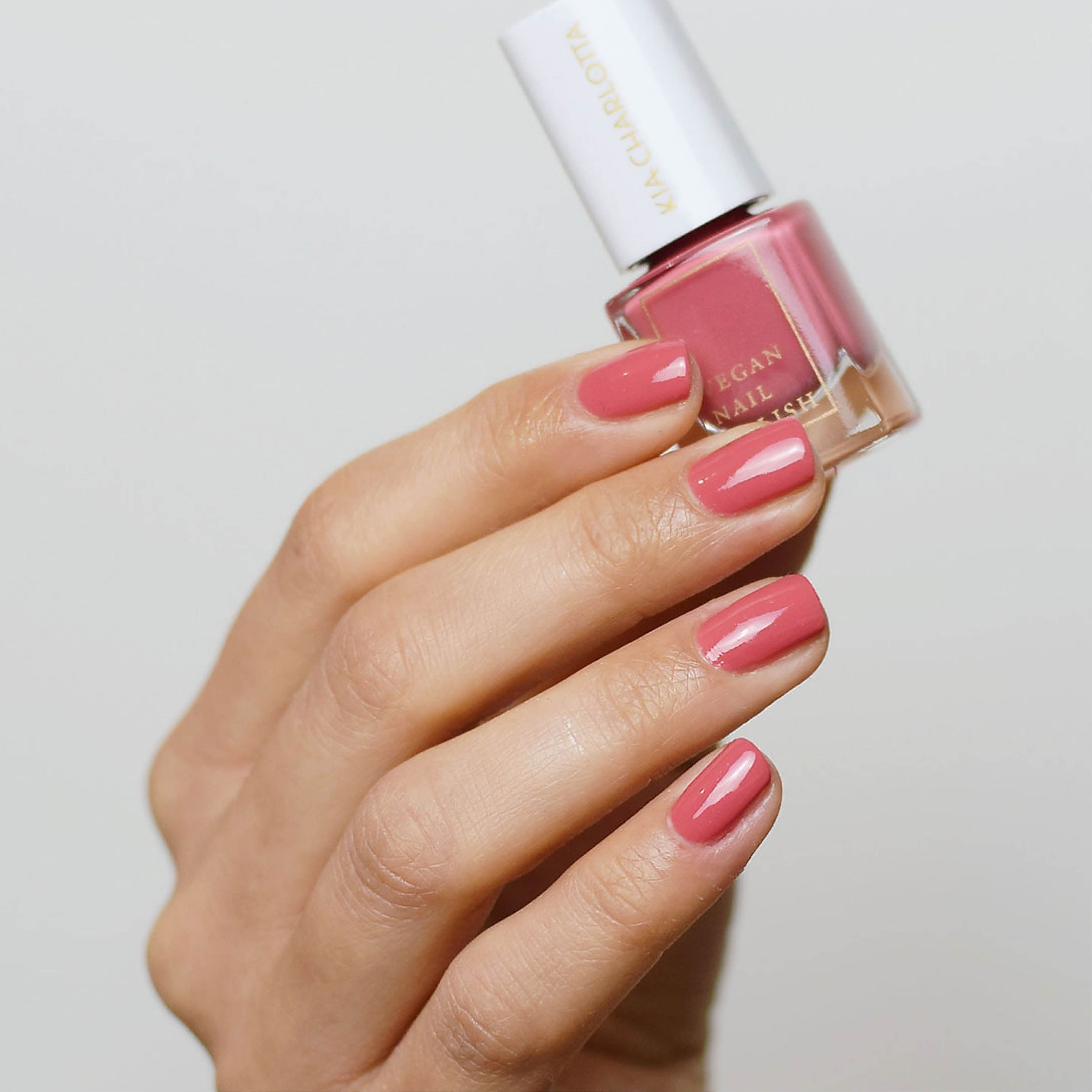 kia-charlotta-all-is-bright-set-nagellack-set-3x-5-ml-ros-pfirsich-rot image 4