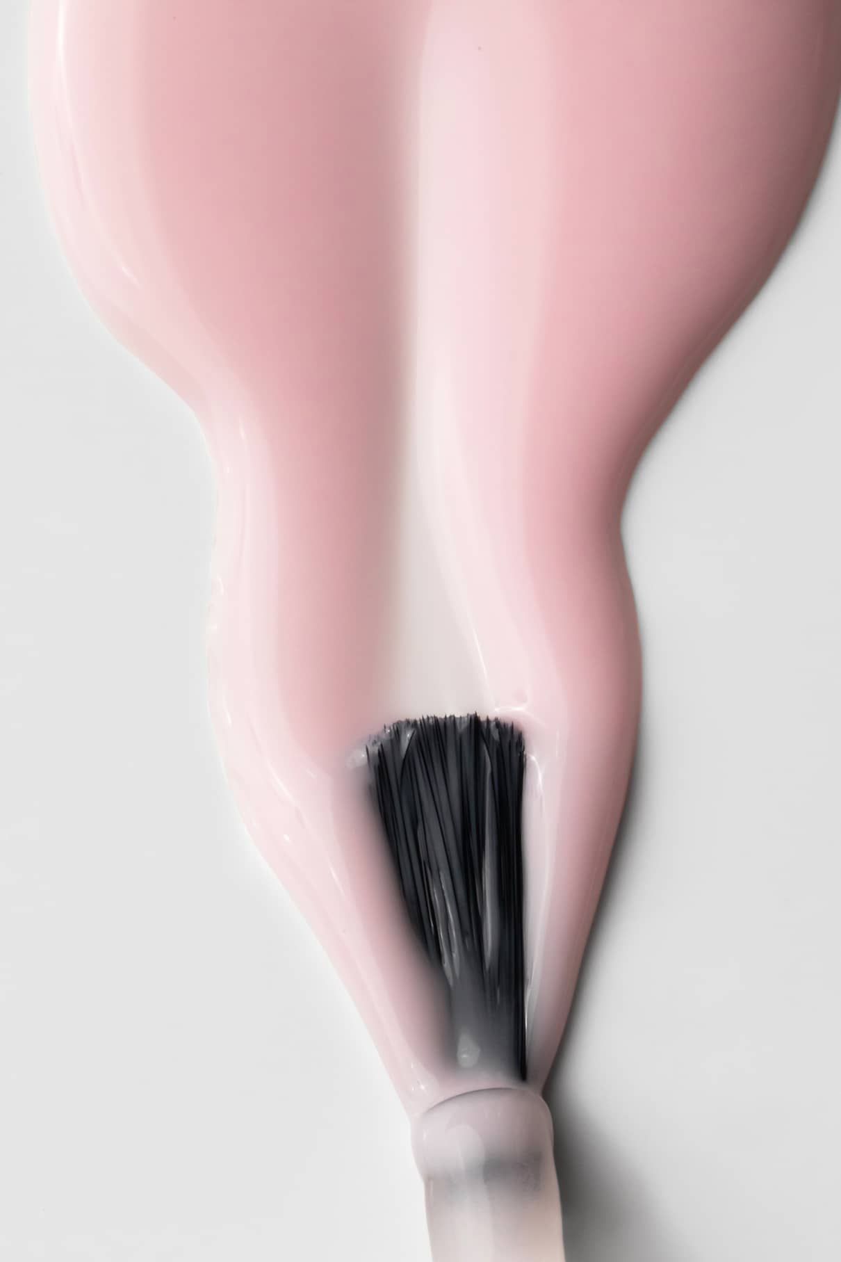gitti-no-003-pflanzlich-basierter-nagellack-zart-rosa-gl-nzend image 4