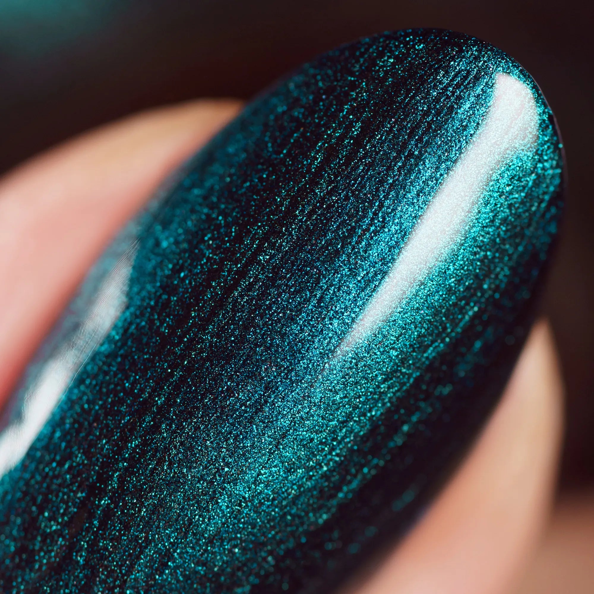 herzlack-houdini-veganer-nagellack-11ml-petrol-gr-n-schimmer image 4