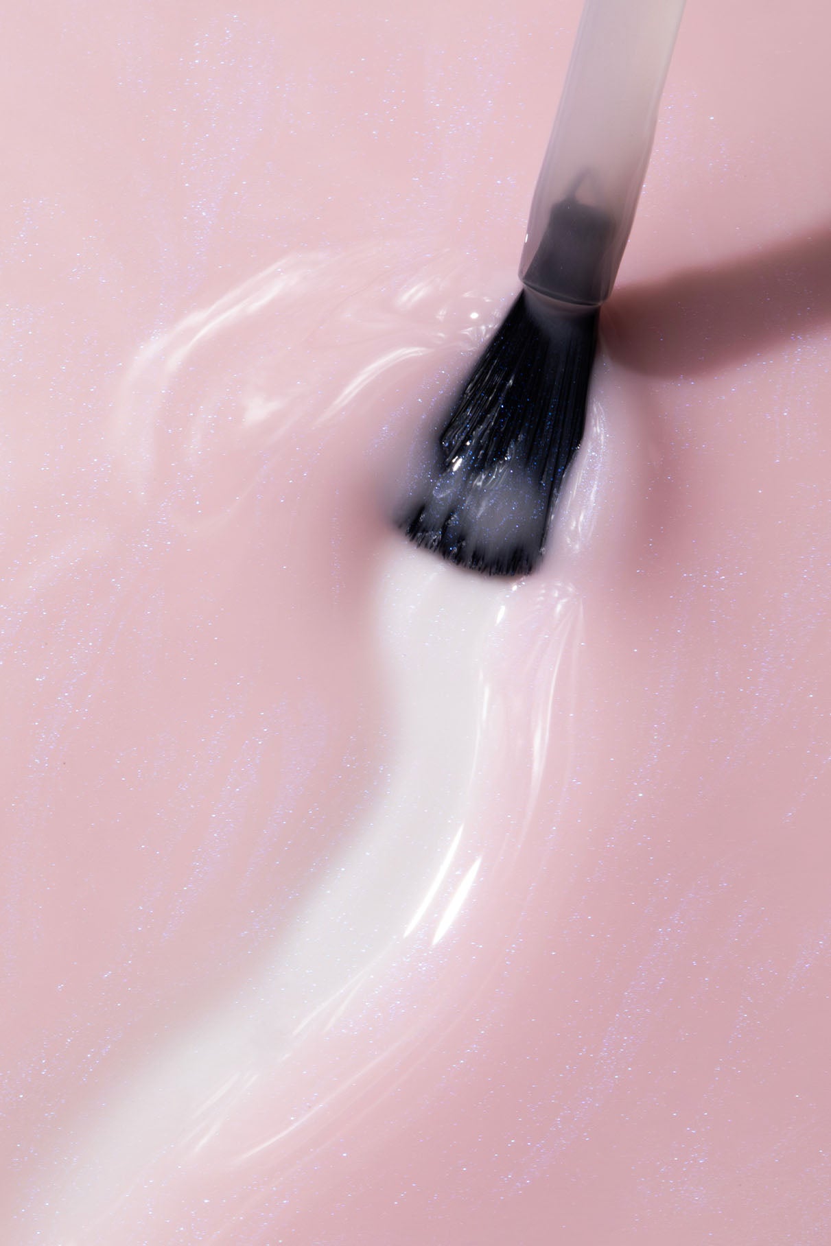 gitti-no-025-blushing-pink-plant-based-nagellack-halbtransparent-ros image 6