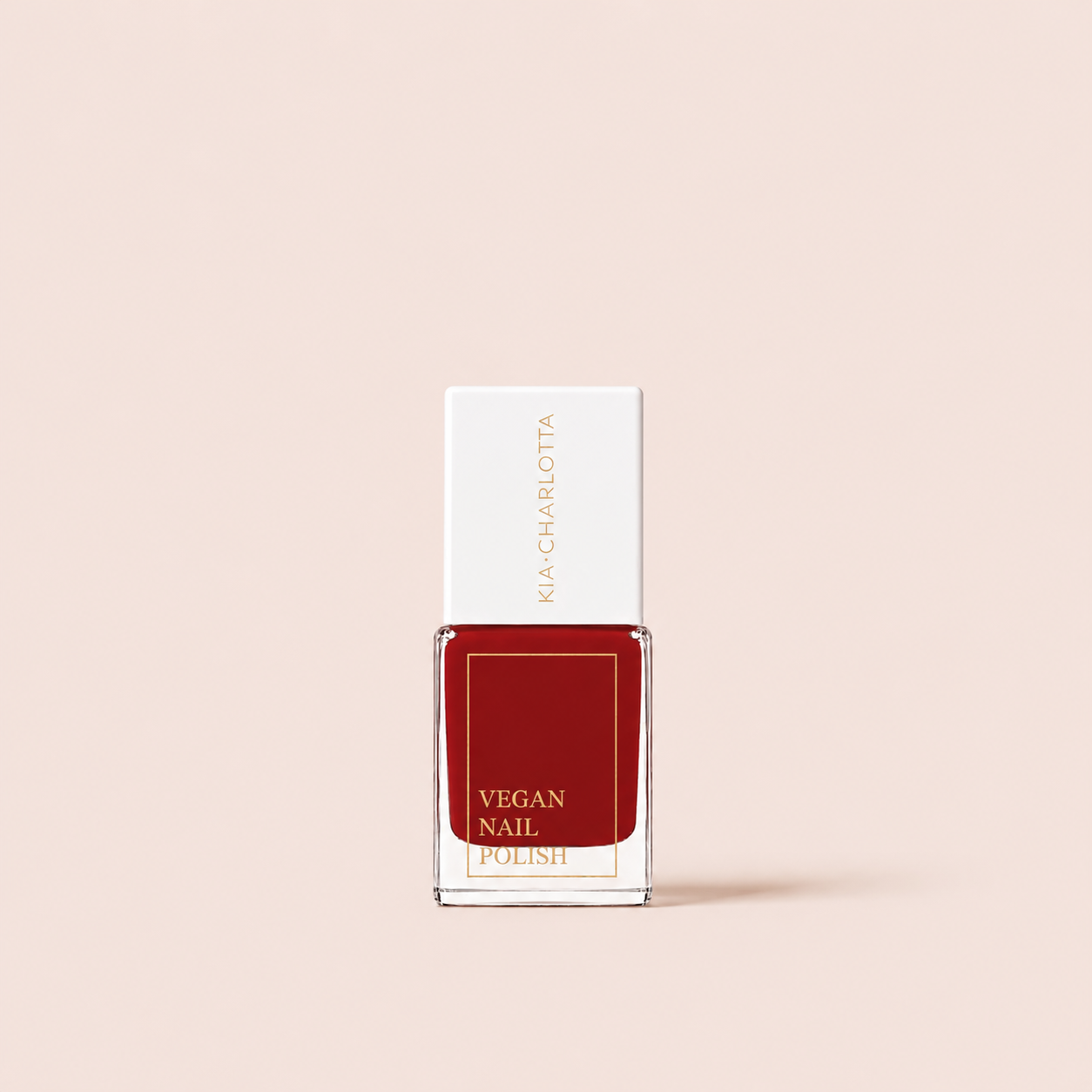 kia-charlotta-fearless-veganer-nagellack-tiefes-rot image 1