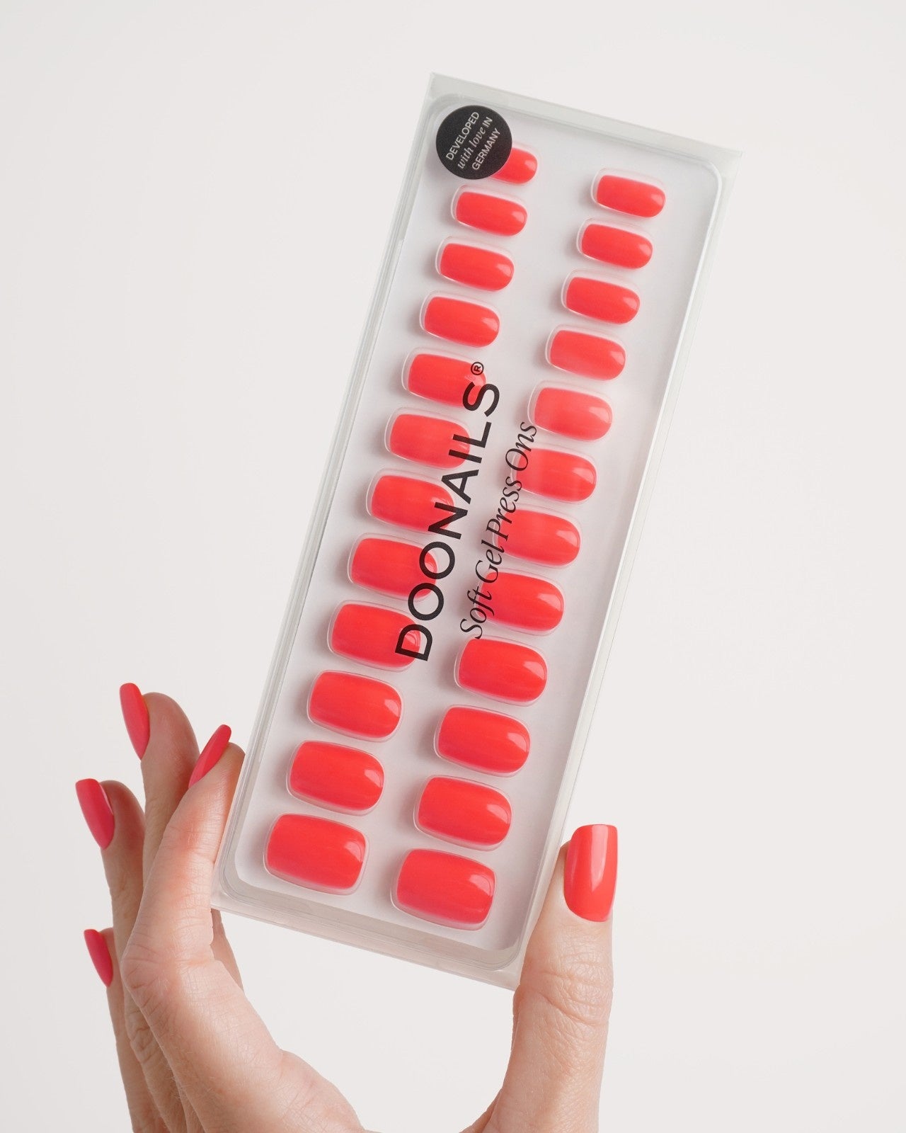 doonails-sunset-coral-short-square-soft-gel-press-ons-koralle image 3