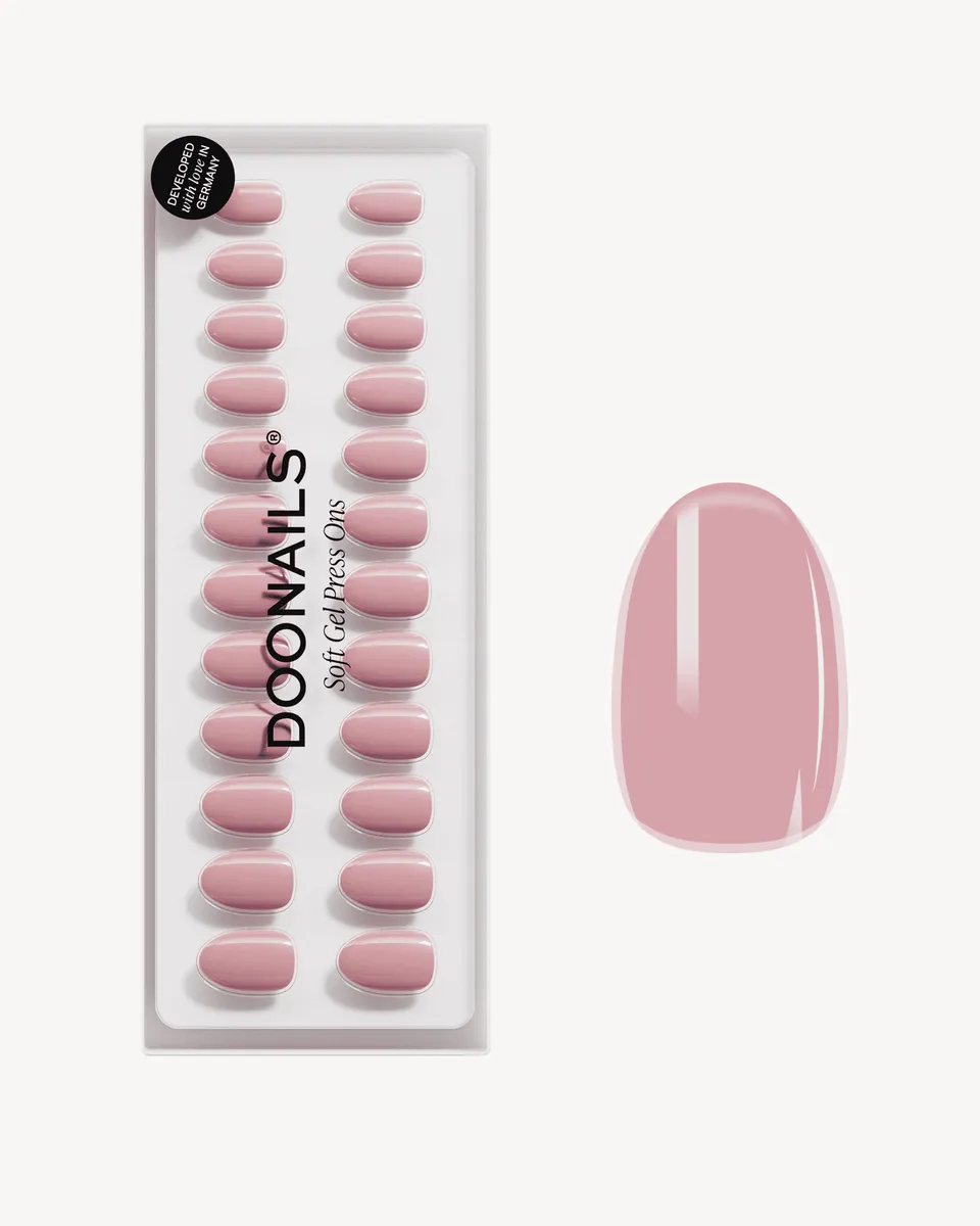 doonails-valentine-crush-short-round-soft-gel-press-ons image 1
