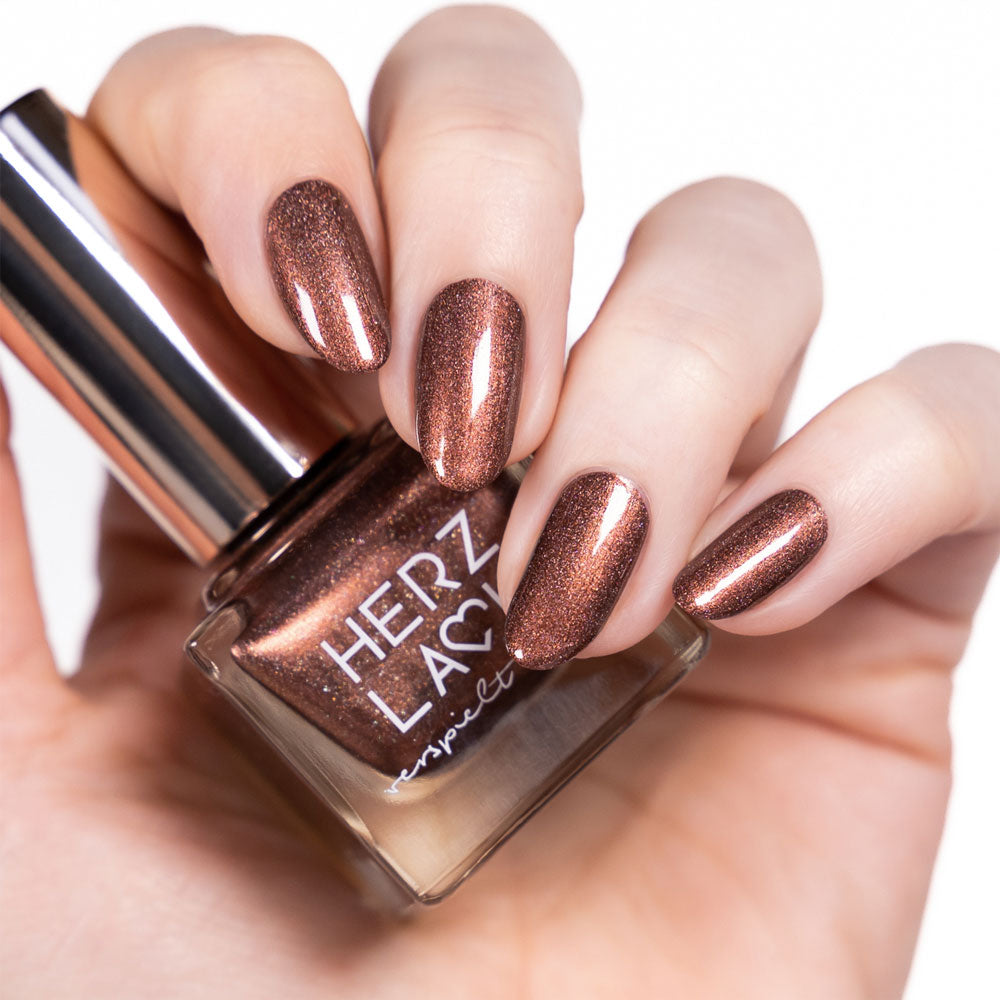 herzlack-schokoholic-veganer-nagellack-braun-mit-goldschimmer-und-holo-11ml image 2