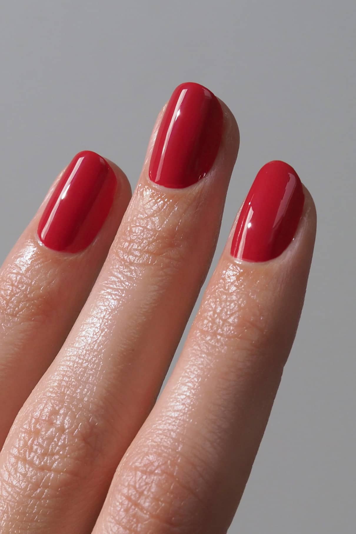 gitti-no-192-nagellack-leuchtendes-rot-pflanzenbasiert image 3