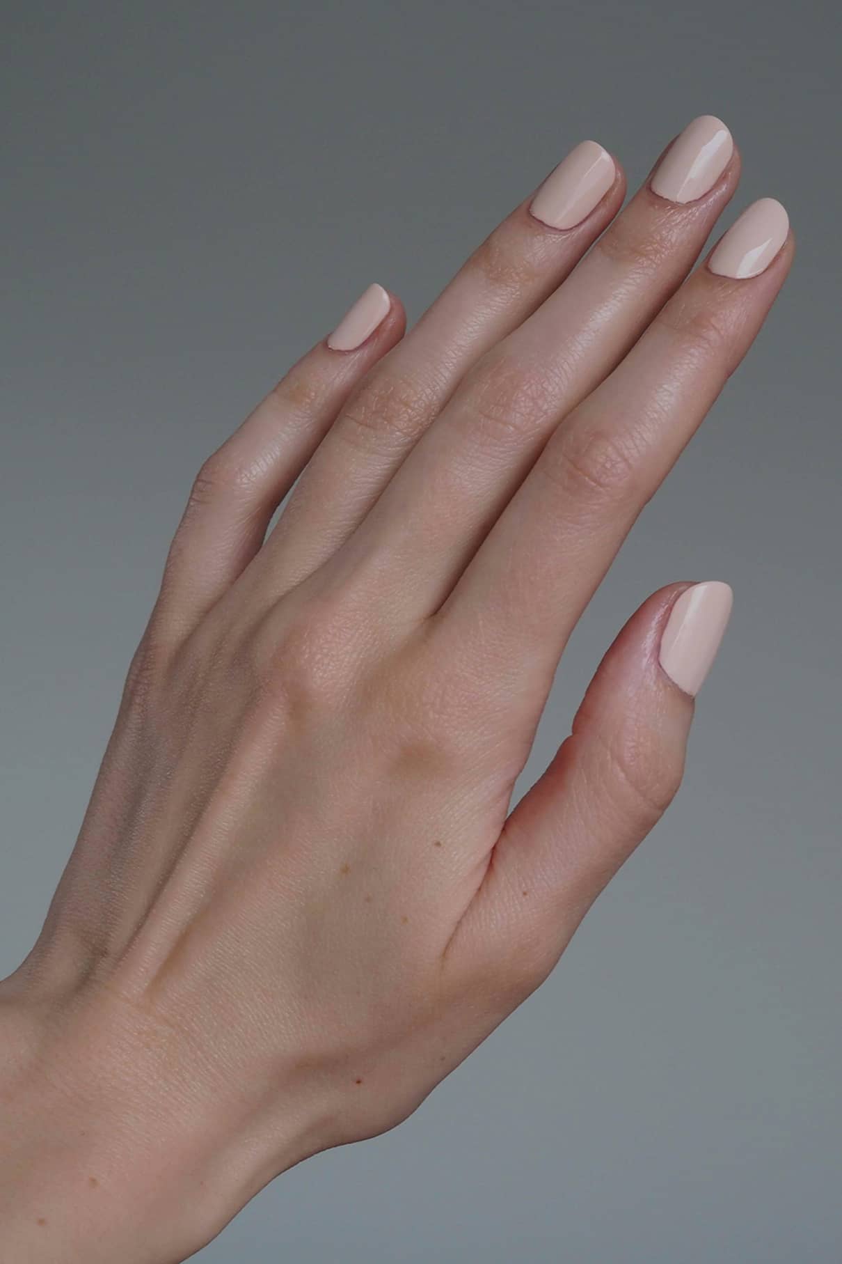 gitti-mini-plant-based-top-base-coat-2in1-halt-und-glanz-im-mini-format image 3