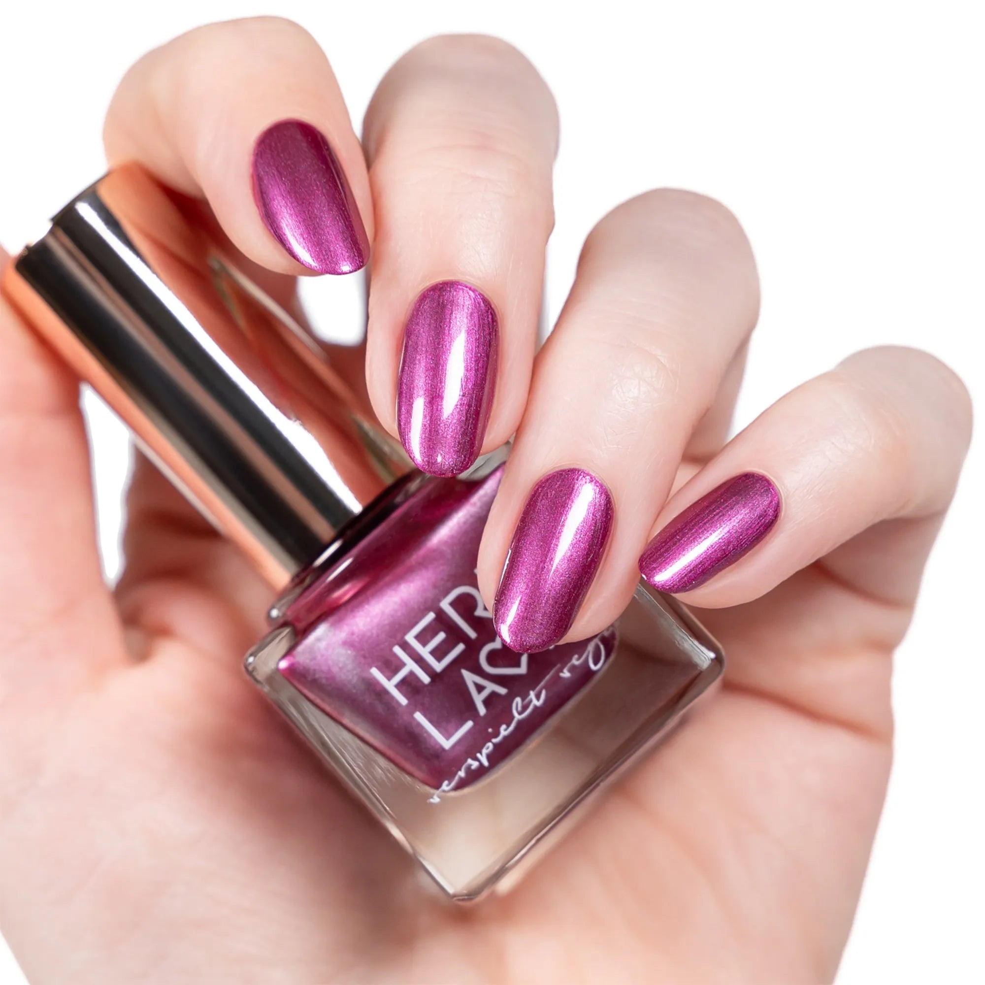 herzlack-berry-metallic-veganer-nagellack-chrome-couture-beere image 2