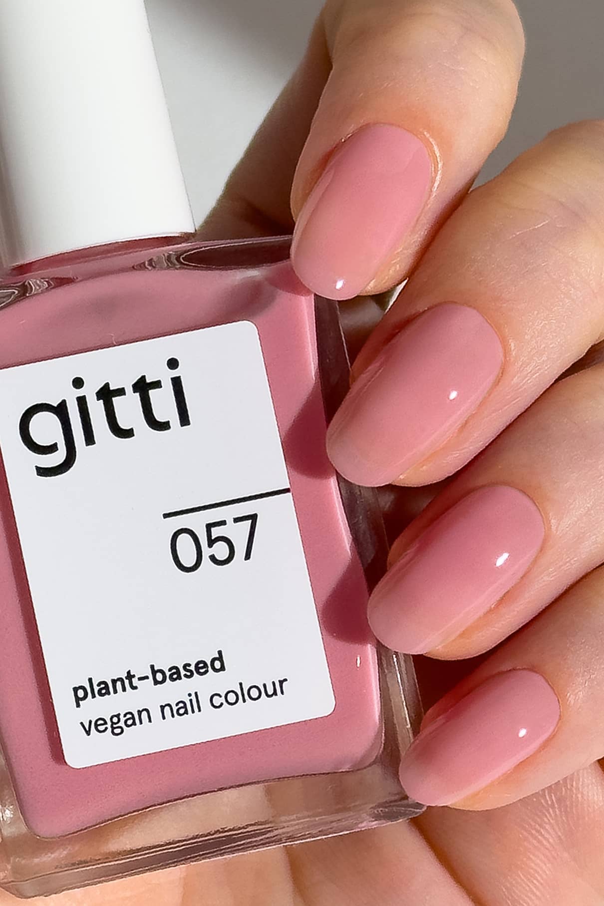 gitti-no-057-plant-based-nagellack-sheer-pink image 2