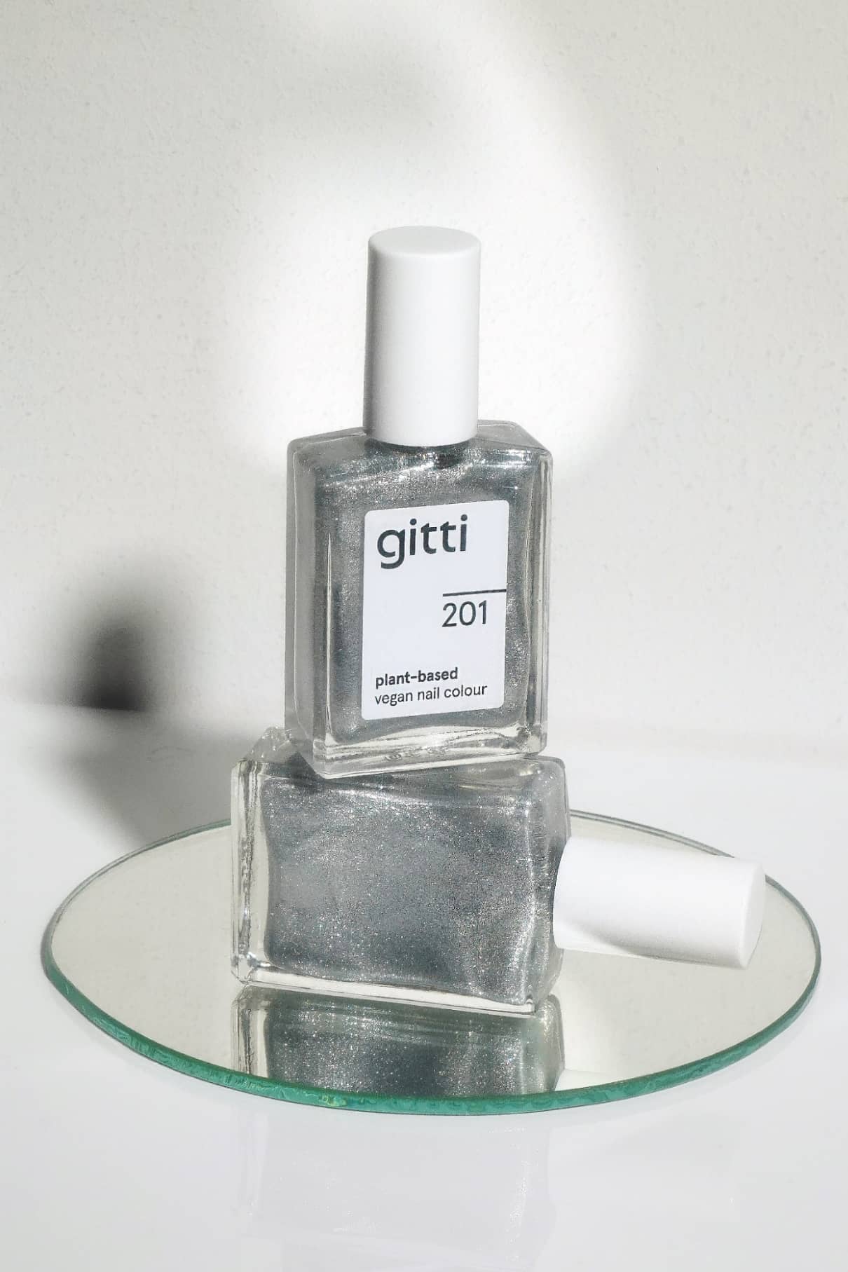 gitti-no-201-plant-based-nagellack-k-hles-silber-glitter image 6