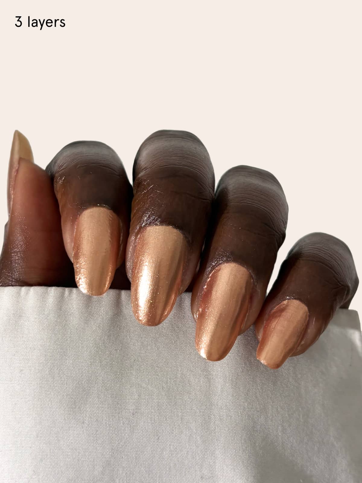 gitti-skinified-nail-tint-no-07-veganer-pflegelack-bronze-gold-mit-metallic-schi image 3
