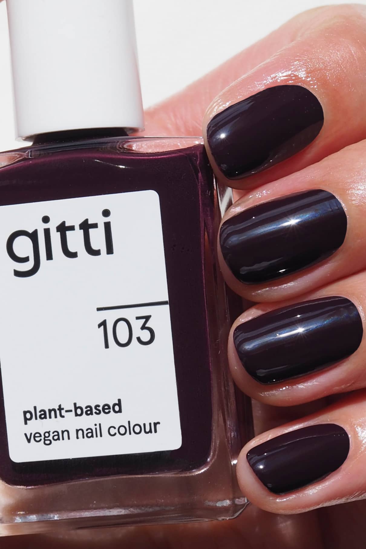 gitti-no-103-nagellack-dunkles-aubergine-pflanzenbasiert image 2