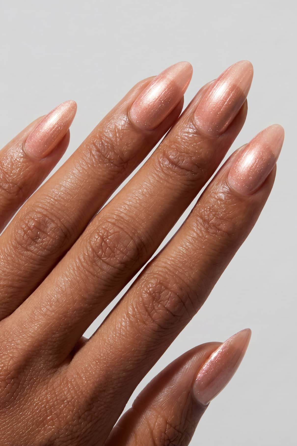 gitti-skinified-nail-tint-no-03-pflegelack-warm-apricot-mit-ros-schimmer image 6