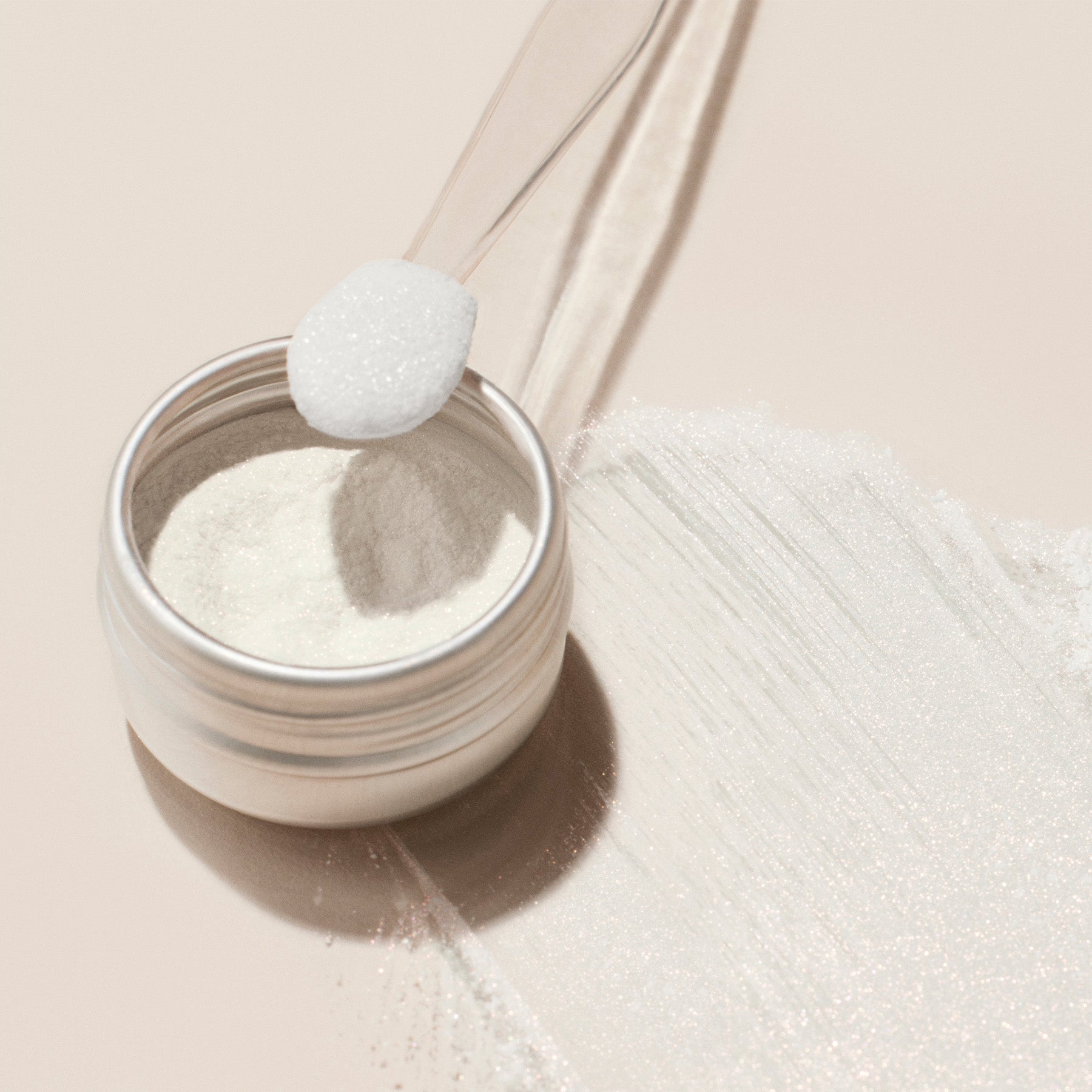 manucurist-white-glazed-puder-effekt-schimmerpuder-f-r-glazed-nails image 1