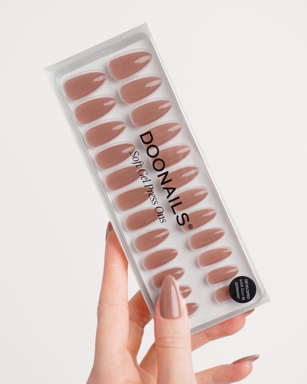 doonails-espresso-medium-almond-soft-gel-press-ons-online-exklusiv image 3