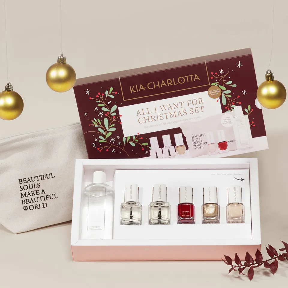kia-charlotta-all-i-want-for-christmas-set-7-teiliges-veganes-nagelpflegeset image 1