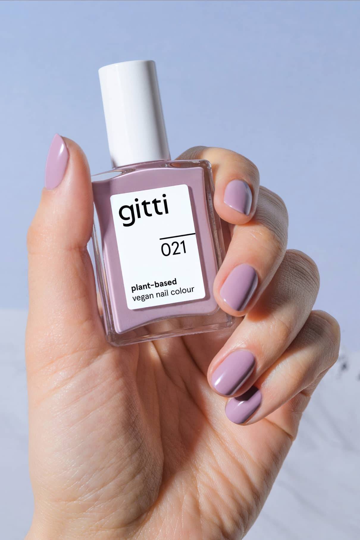 gitti-no-021-plant-based-nagellack-k-hles-pudriges-lila image 5