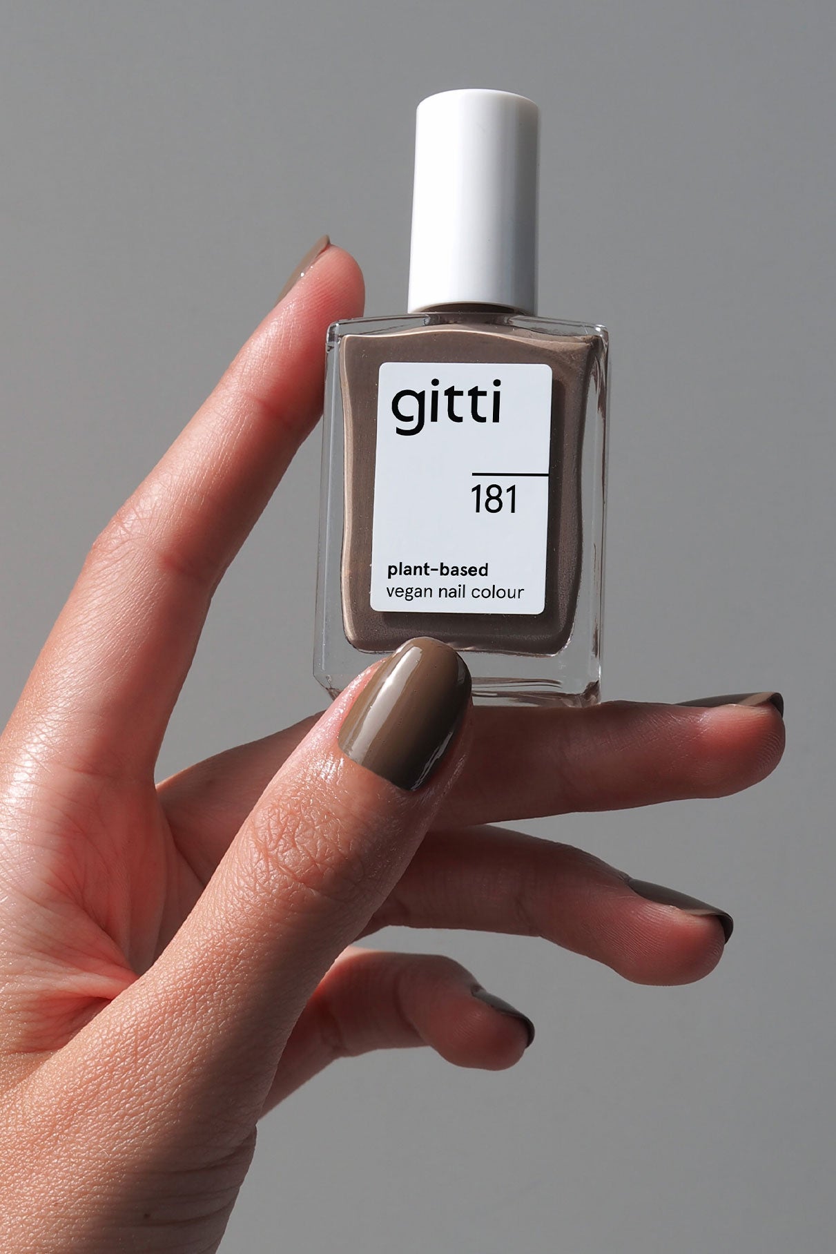 gitti-no-181-plant-based-nagellack-taupe-mit-graubraun image 5