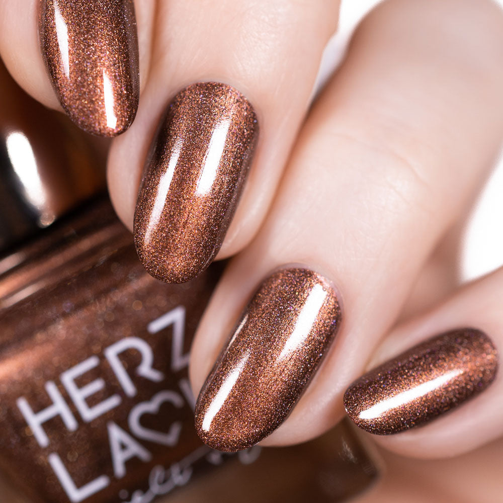 herzlack-schokoholic-veganer-nagellack-braun-mit-goldschimmer-und-holo-11ml image 3