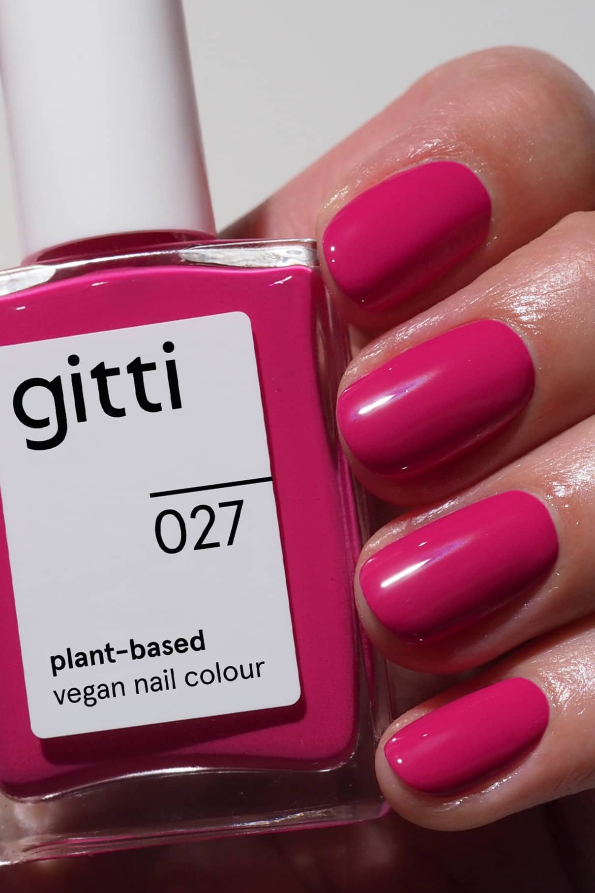 gitti-no-027-nagellack-leuchtendes-fuchsia-pink-plant-based image 2