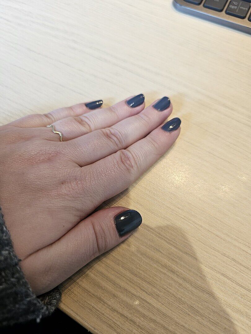 Cooles Blaugrau