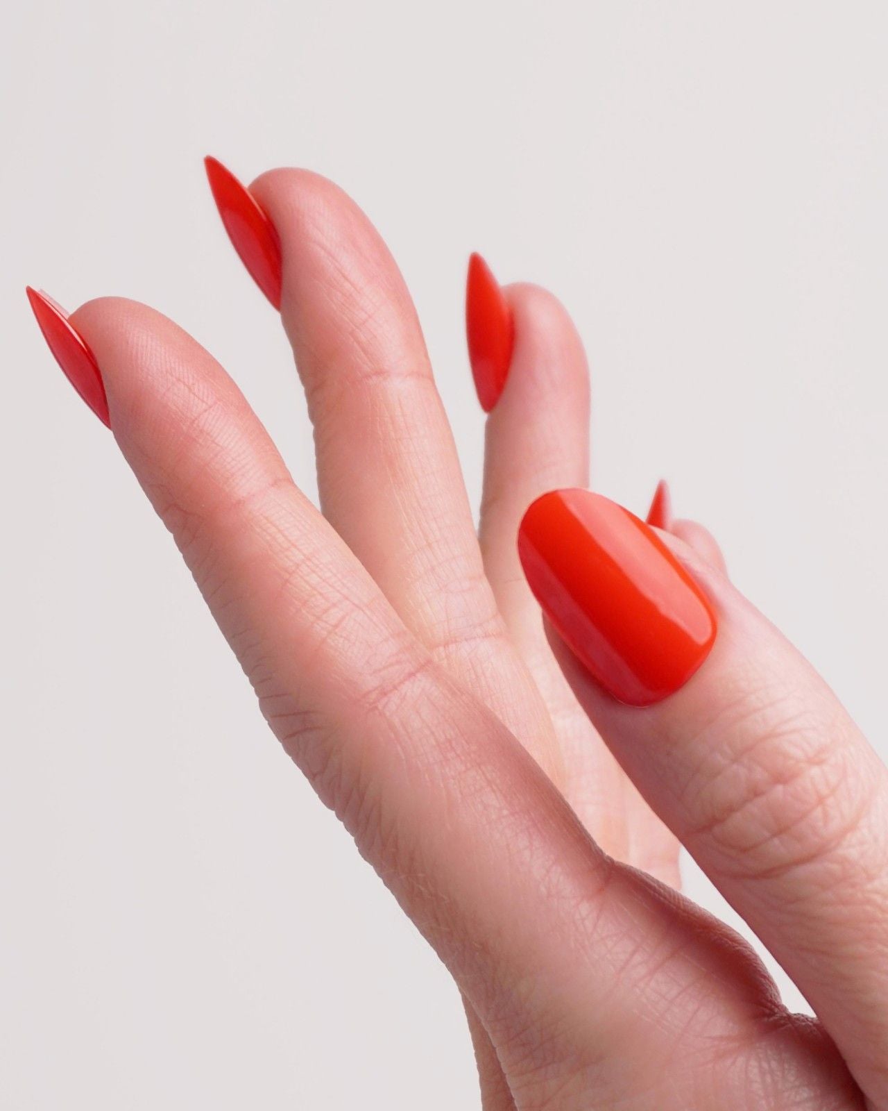 doonails-on-fire-uv-gel-strips-feuerrot image 4