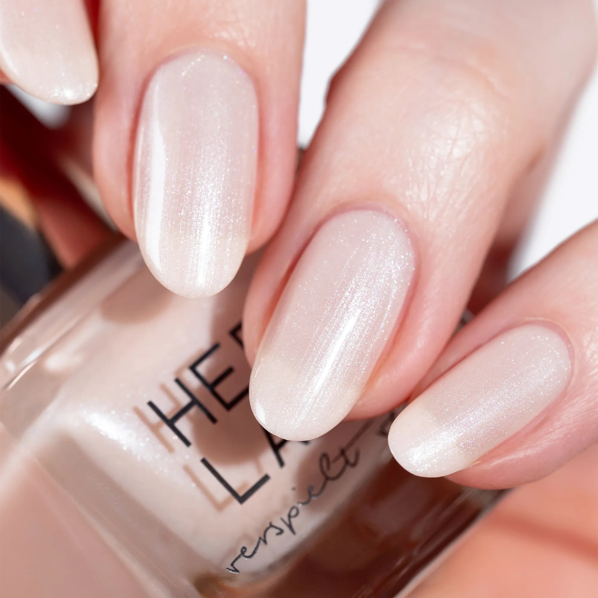 herzlack-vanilla-cream-veganer-nagellack-cremewei-schimmer-11ml image 7