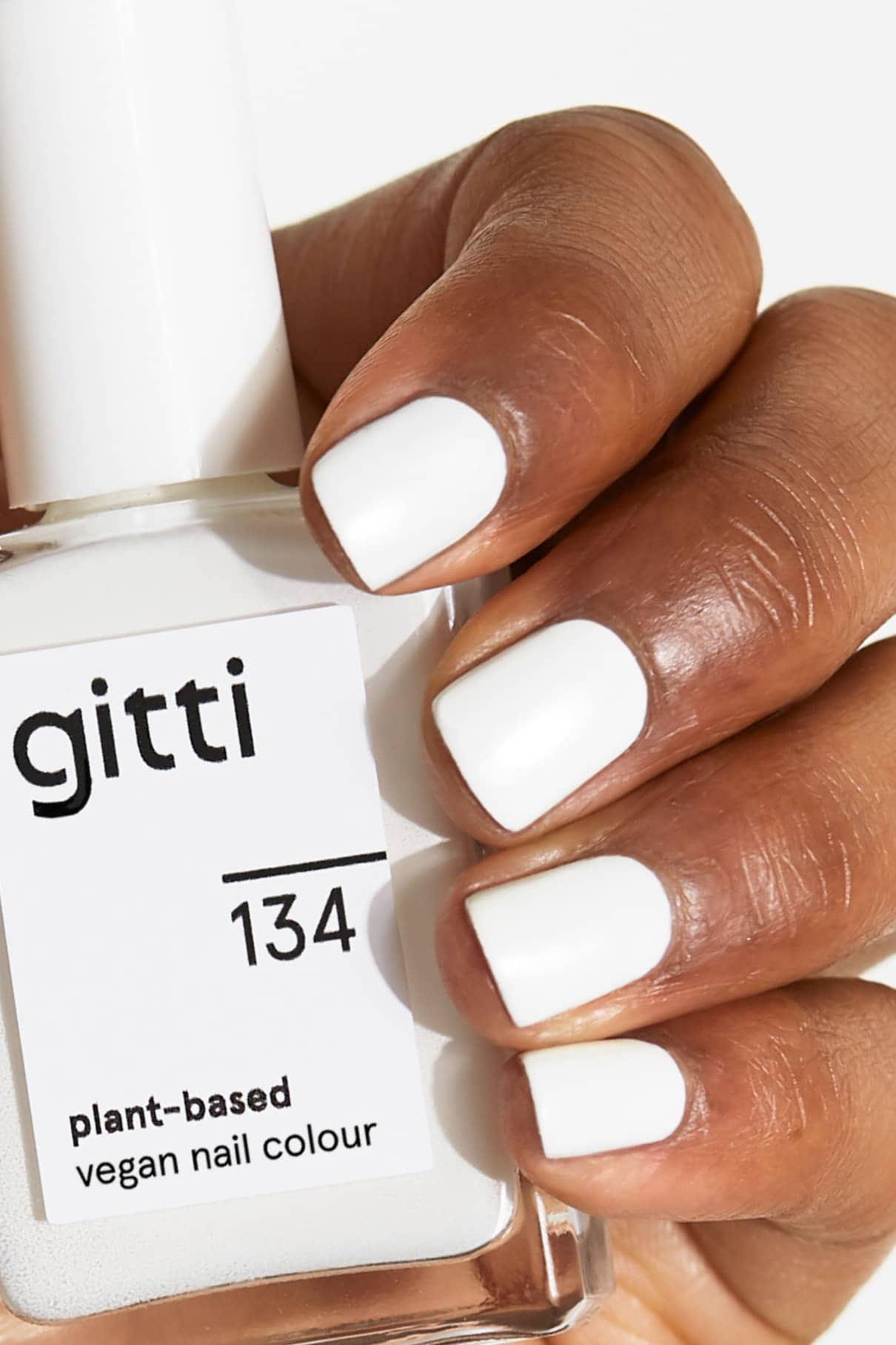 gitti-no-134-plant-based-nagellack-minimalistisches-wei image 2