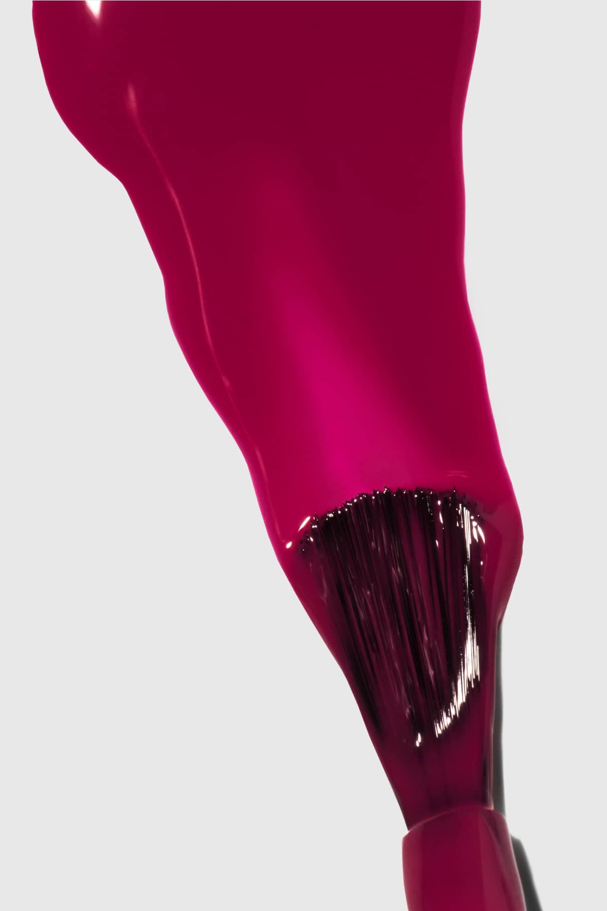 gitti-no-125-plant-based-nagellack-beerig-violett-magentarot image 4