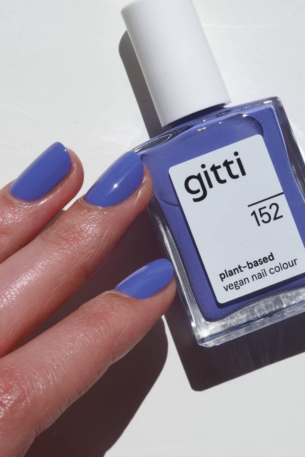 gitti-no-152-plant-based-nagellack-blaustichiges-violett image 5