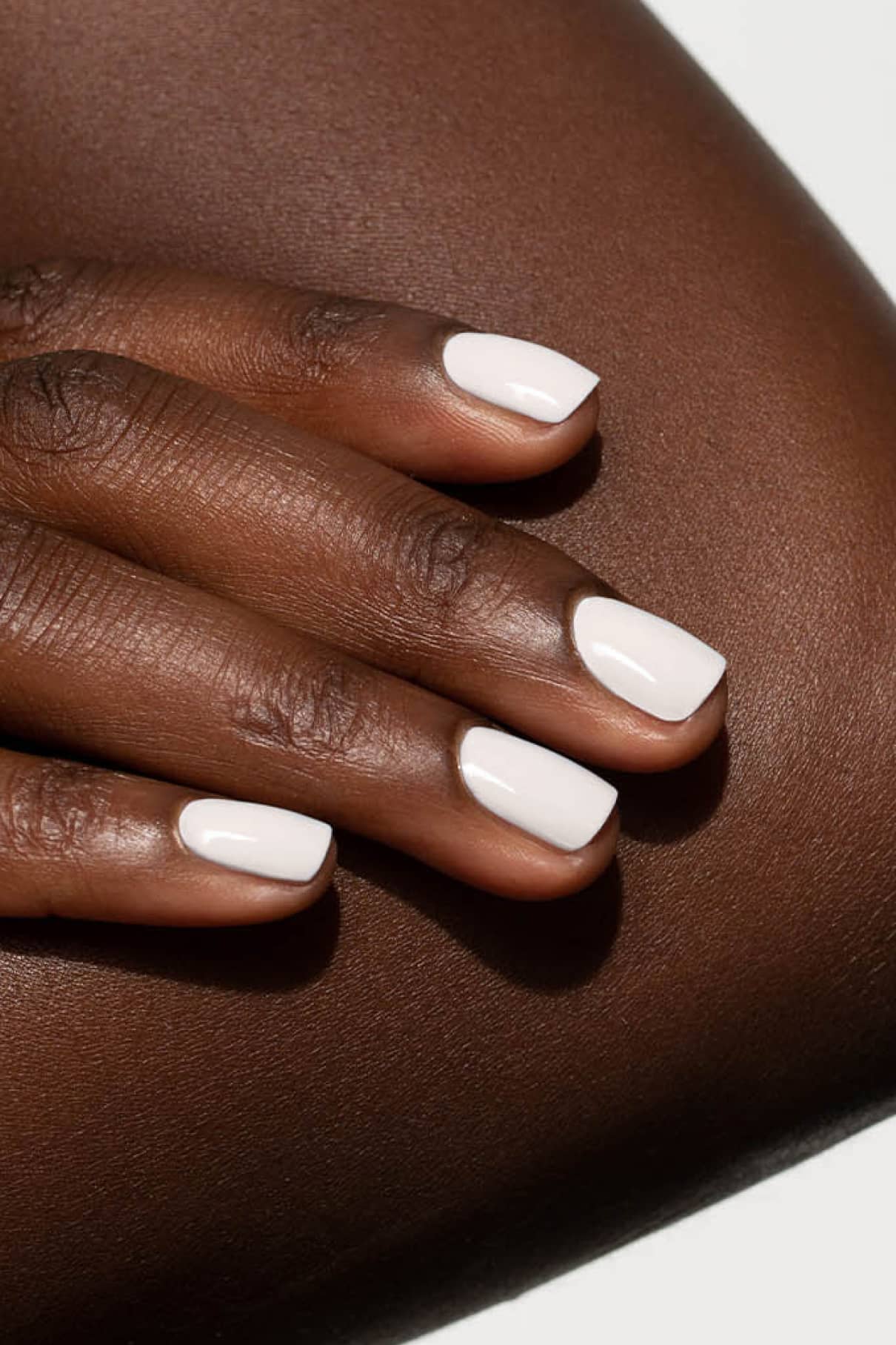 gitti-no-144-plant-based-nagellack-helles-grau image 3