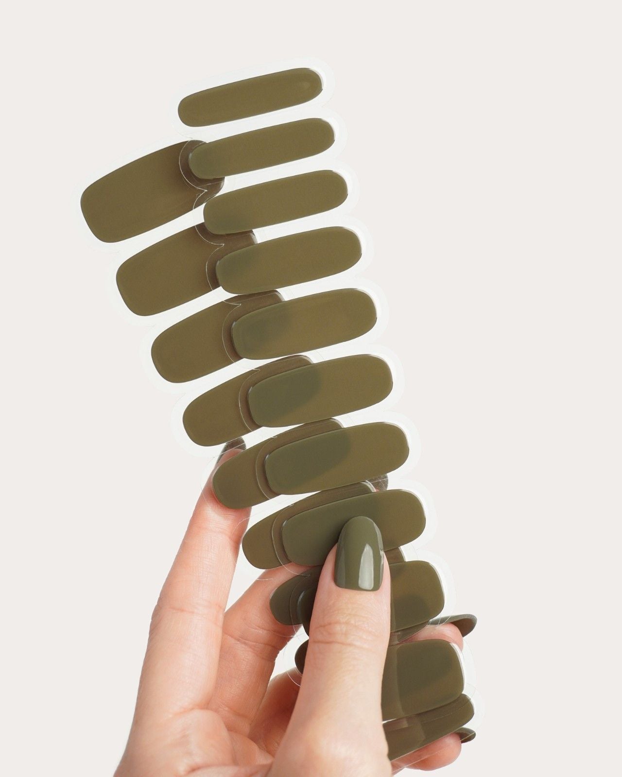 doonails-moss-green-uv-gel-strips image 5