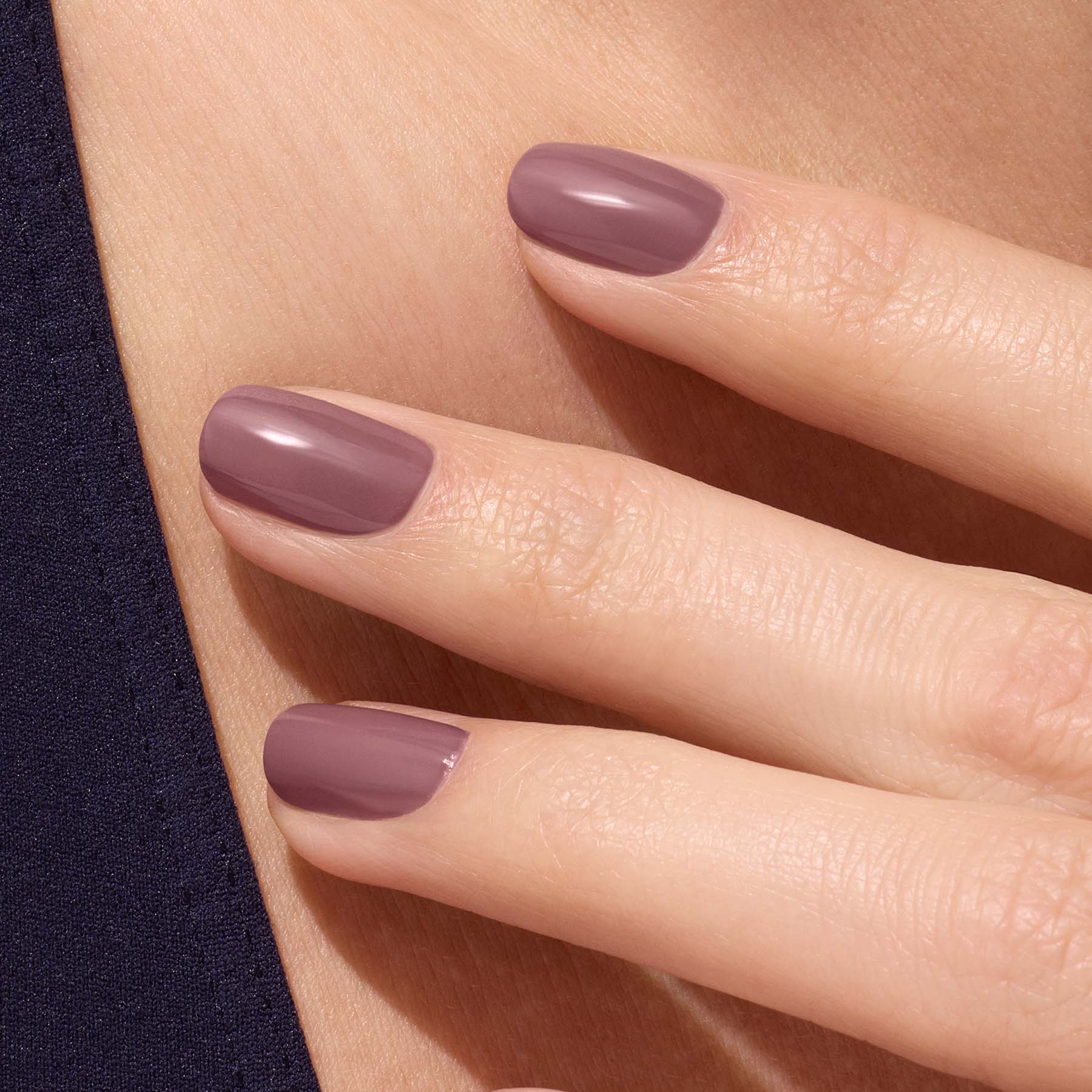 manucurist-green-nagellack-rose-mountbatten-ros-taupe image 2