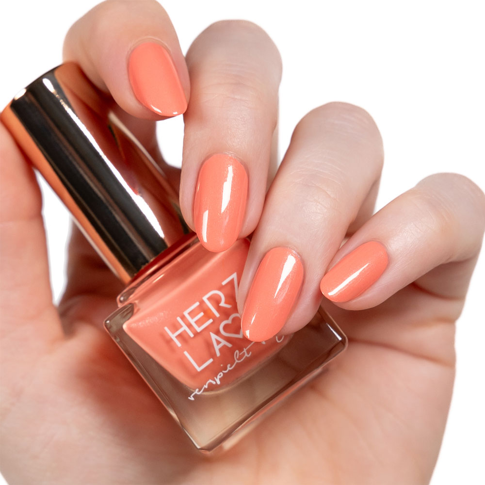 herzlack-honolulu-urlaubsreif-veganer-nagellack-pfirsich-orange-mit-schimmer-11m image 2