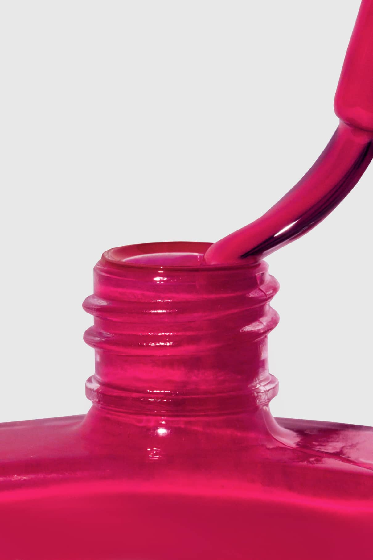 gitti-no-118-nagellack-intensives-himbeerrot-plant-based image 6