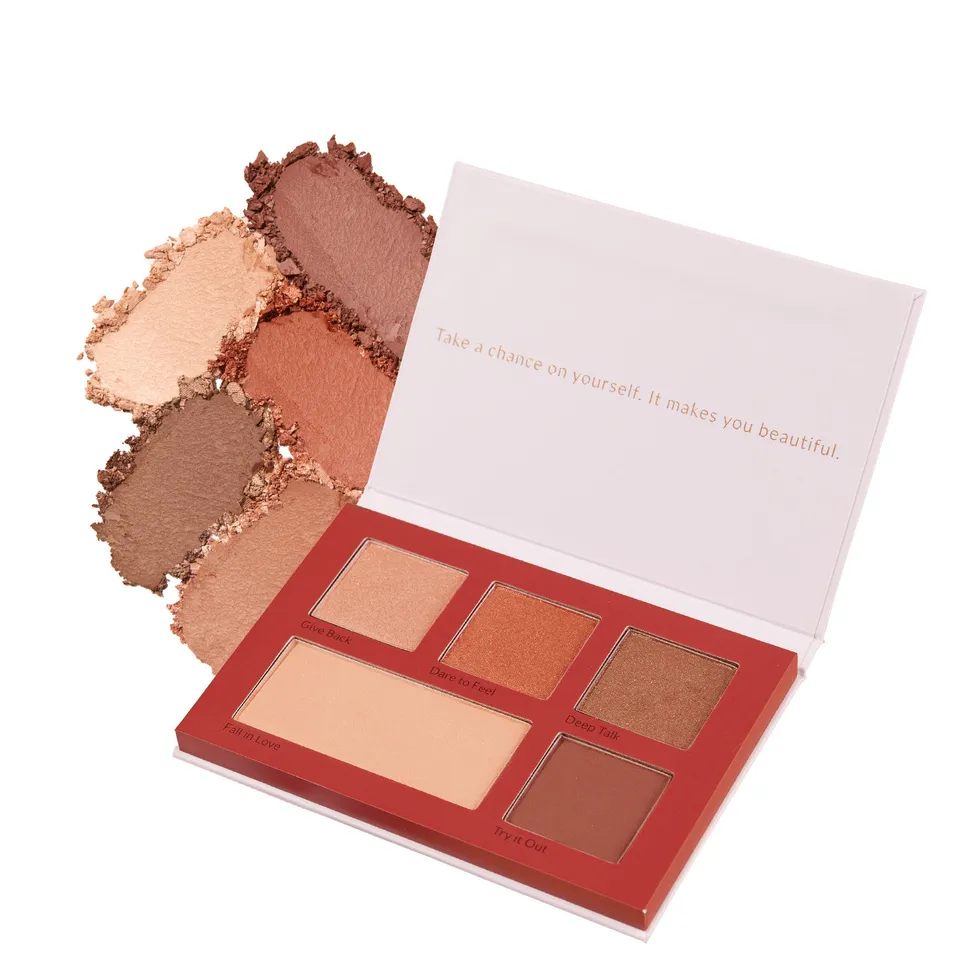 kia-charlotta-experiencing-life-eyeshadow-palette-bundle-10 image 1