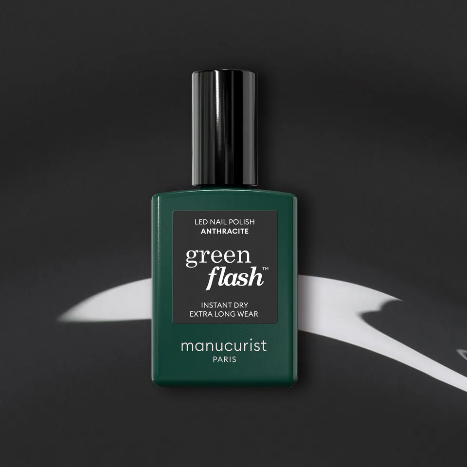 manucurist-green-flash-anthracite-veganer-led-nagellack-dunkelgrau image 1