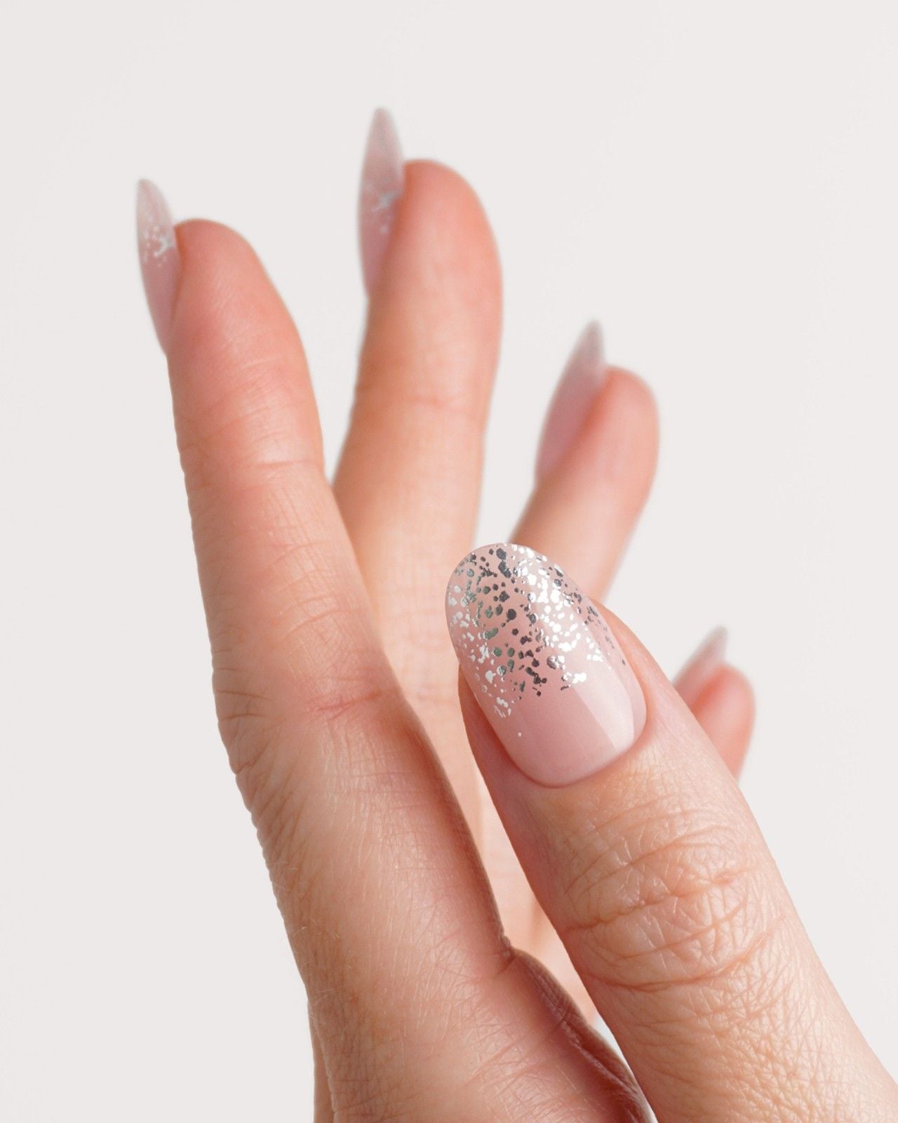 doonails-silver-glitter-ombre-uv-gel-strips-silber-ombre-glitzer image 4